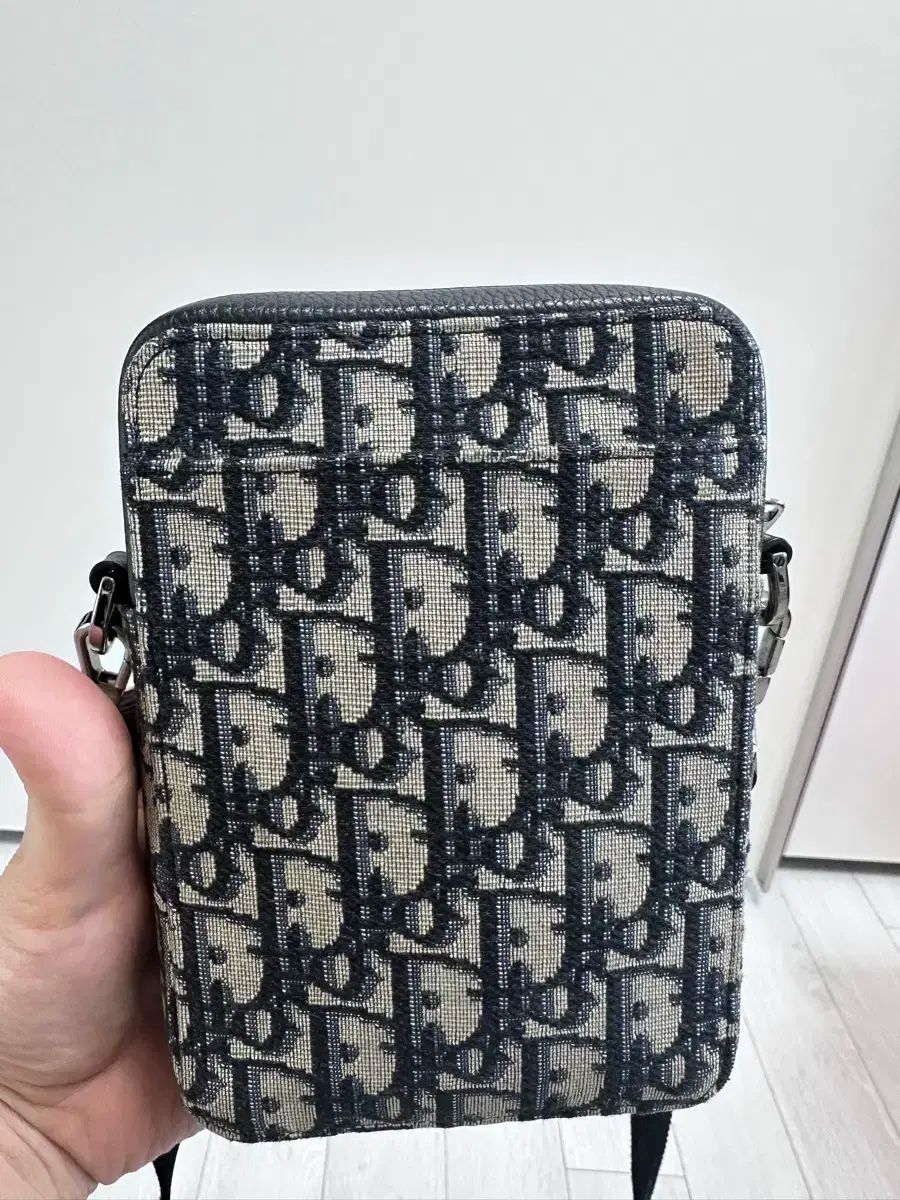 ポーチ メッセンジャーバッグ