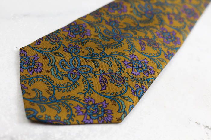 【超美品】【希少】VERSACE ネクタイ　ボタニカル　花柄　総柄　ヴェルサーチ ジャンニ・ヴェルサーチ ブランド ネクタイ シルク 花柄
