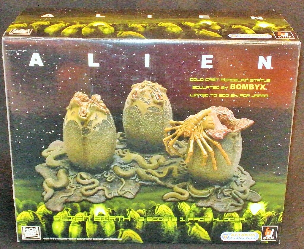 ATTAKUS BLISTER COLD CAST PORCELAIN STATUE ALIEN BIRTH 3 EGGS - 1 FACE HUGGER