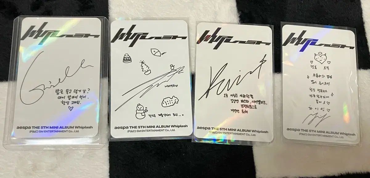 aespa ニンニン 直筆サイン入りフリスビー 希少 値段交渉⭕️ Qoo10] エンブロックス 【aespa ニンニン】クリシクロスネッ
