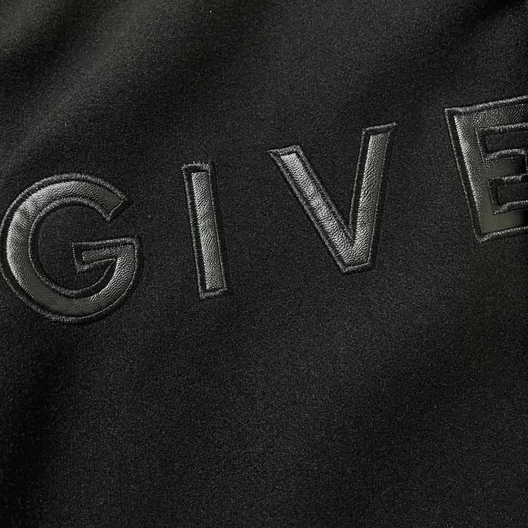 GIVENCHY アイコン バーシティブルゾン フード付き - メルカリ