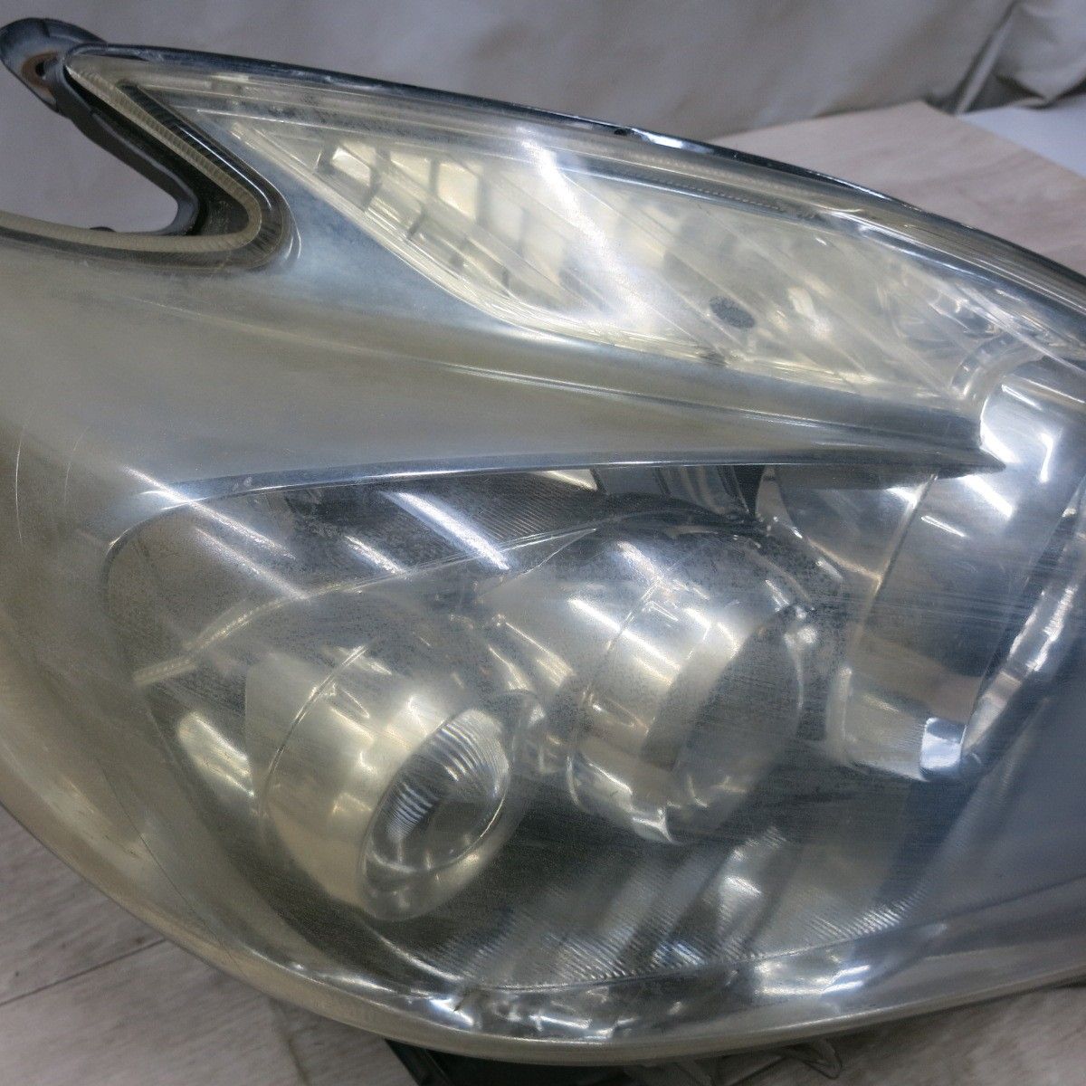 30プリウス ツーリング 純正LEDヘッドライト 30プリウス後期