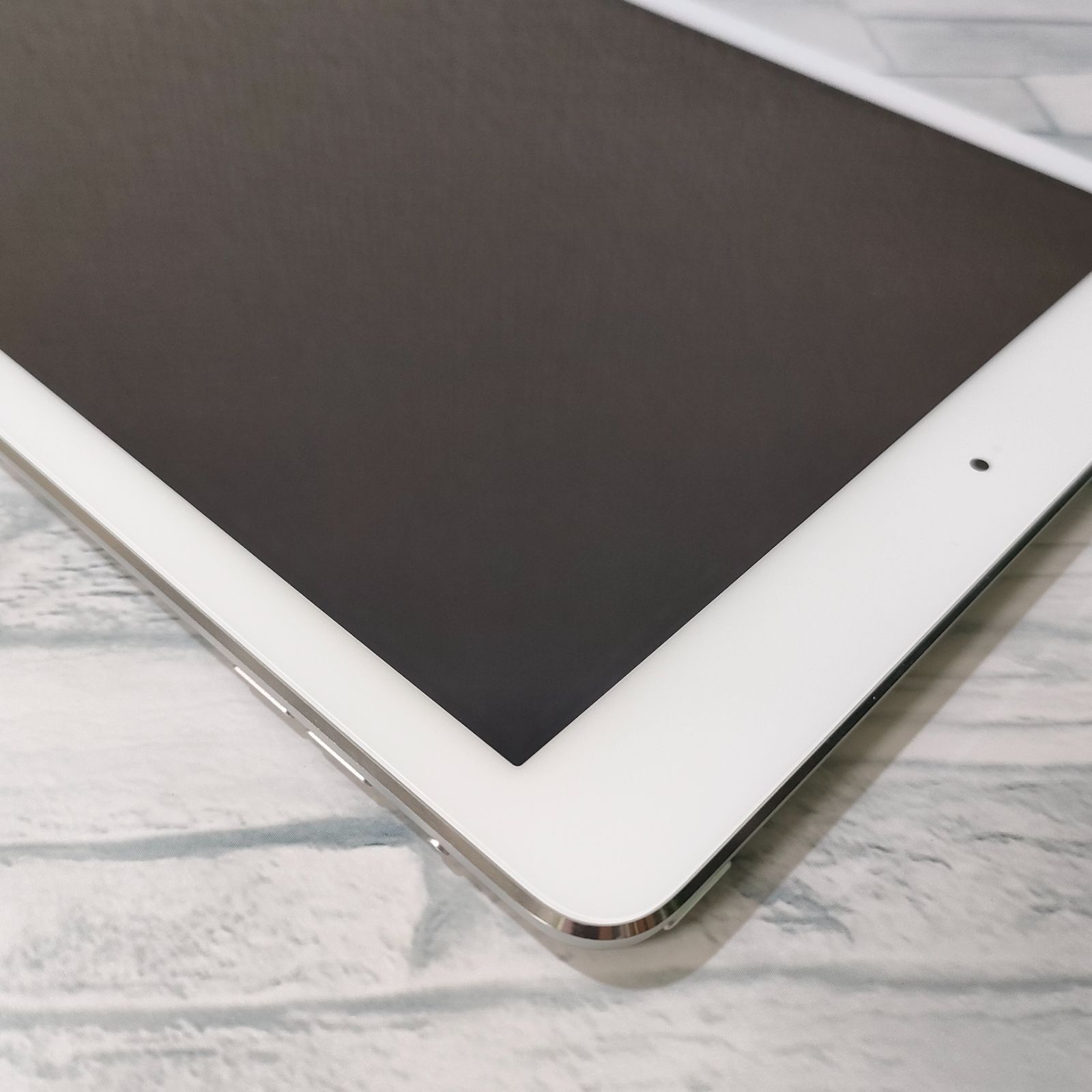 第5世代 iPad 32GB wifiモデル 管理番号：0734 通販