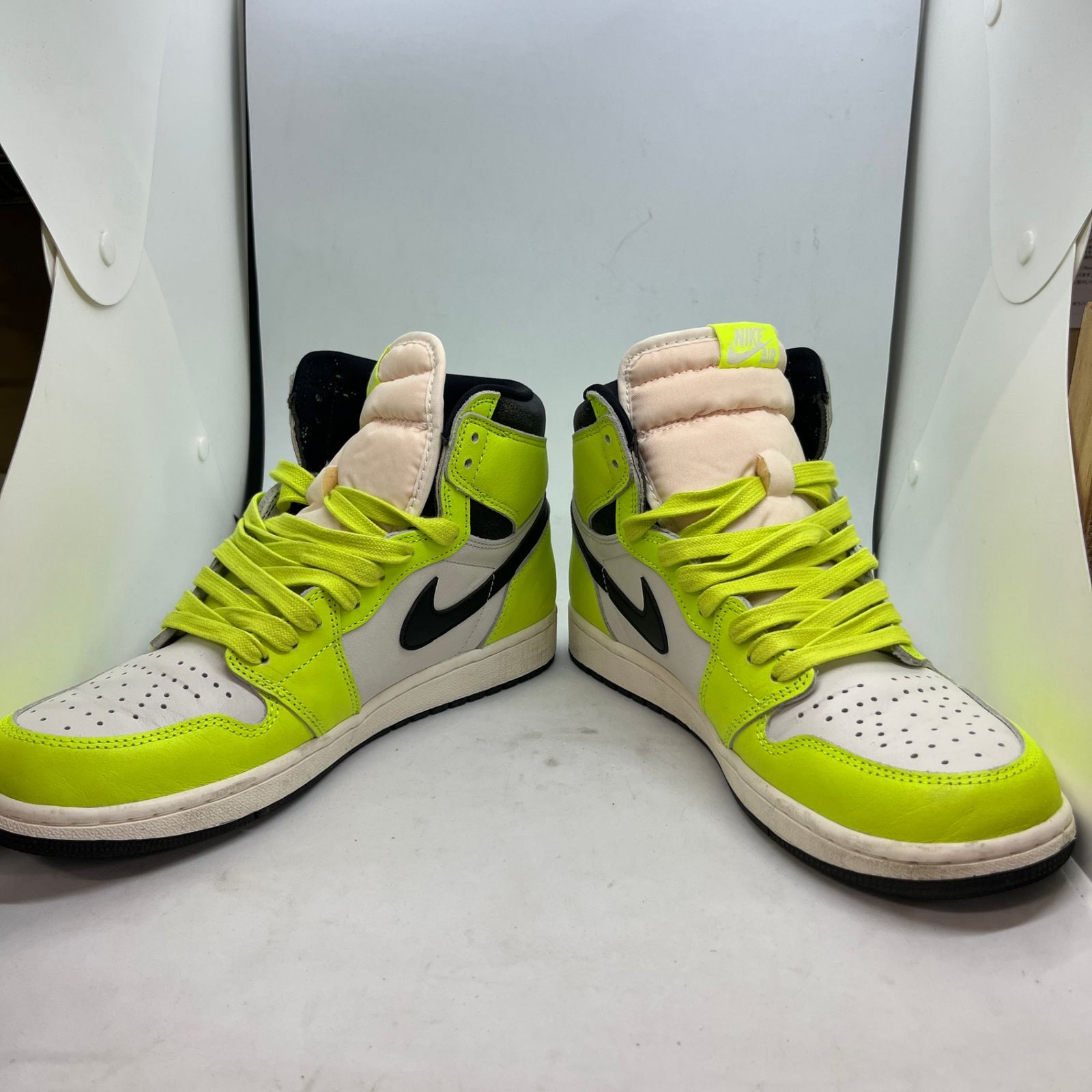 靴 Nike Air Jordan 1 HighOG Volt/Visionaire エアジョーダン 1 Nike Air Jordan 1 High OG Volt Visionaire (Nike