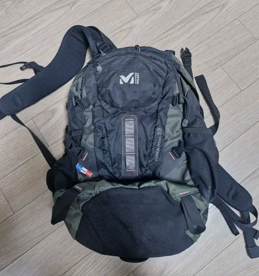 MILLET ミレー 登山リュック テラノバ 25L バックパック ブラック