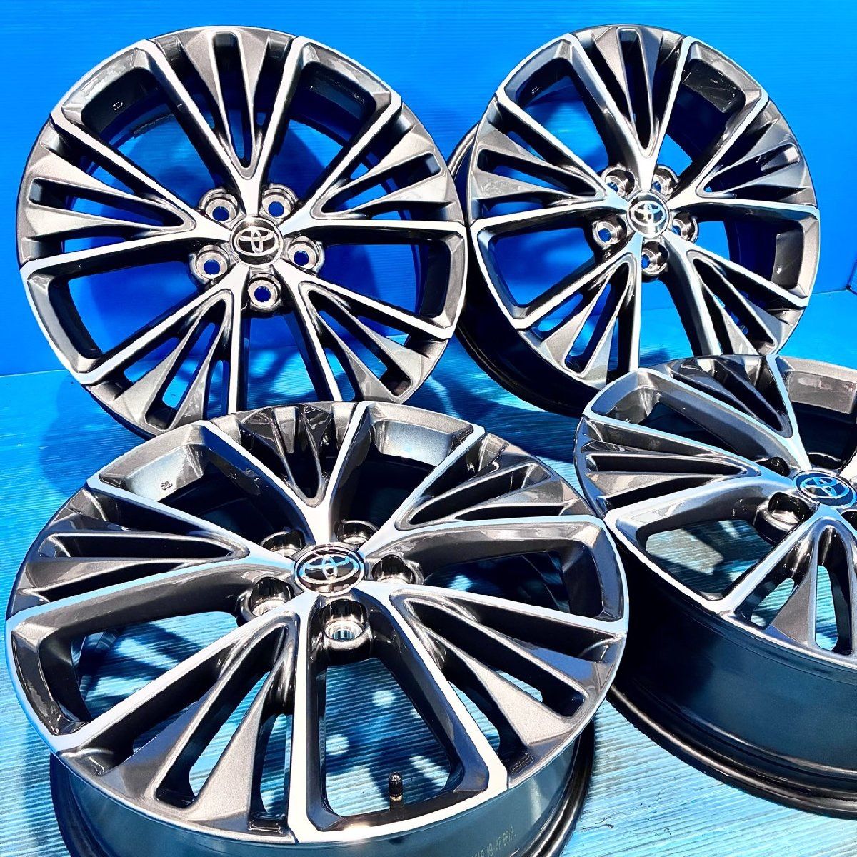 新車外し 即納 トヨタ 60系 プリウス ハイブリッドZ 純正アルミ