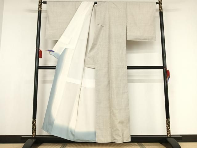 平和屋着物●本場大島紬　白大島　手織り　100亀甲　総詰め　証紙付き　正絹　逸品　AAAV9193np 平和屋着物○本場大島紬 白大島 手織り 100亀甲 総詰め 証紙付き 正絹