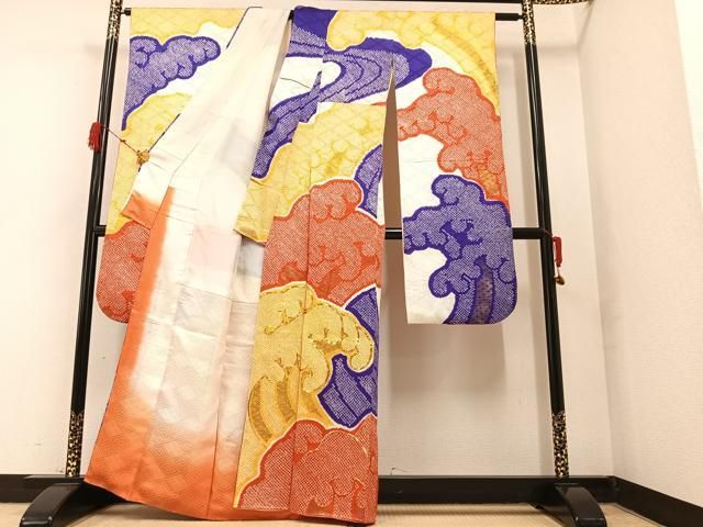 豪華な刺繍美しい振り袖　正絹 最高級古典柄振袖 関芳/最高級金駒金彩刺繍友禅 白/金 桜柄