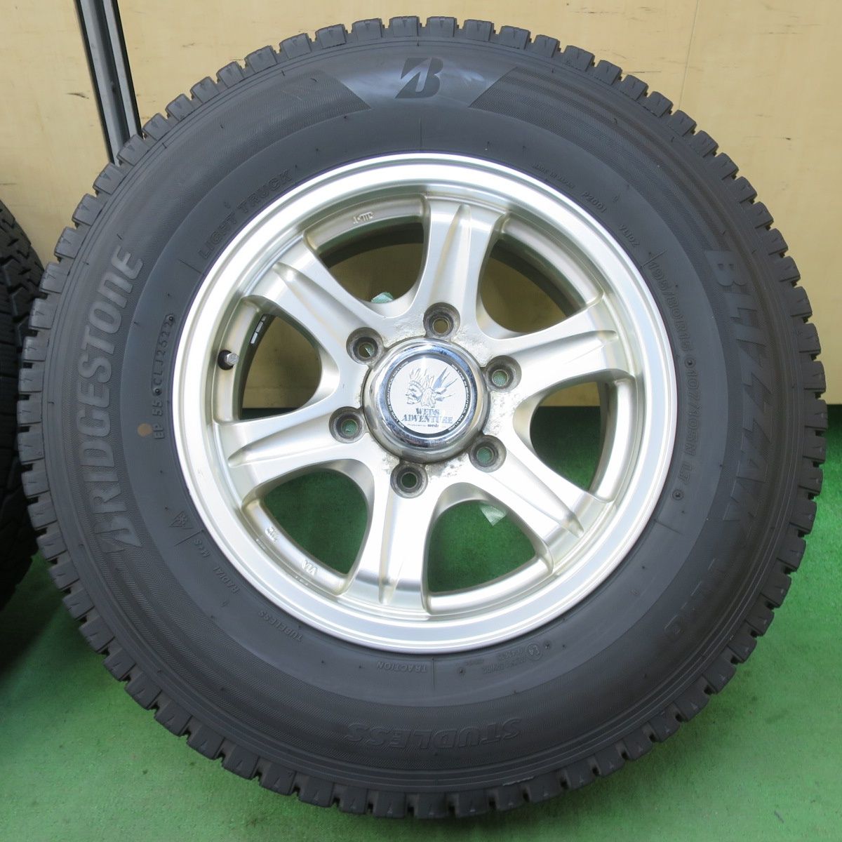 ブリヂストン BLIZZAK VL10 195/80R15 107/105N 価格比較 - 価格.com