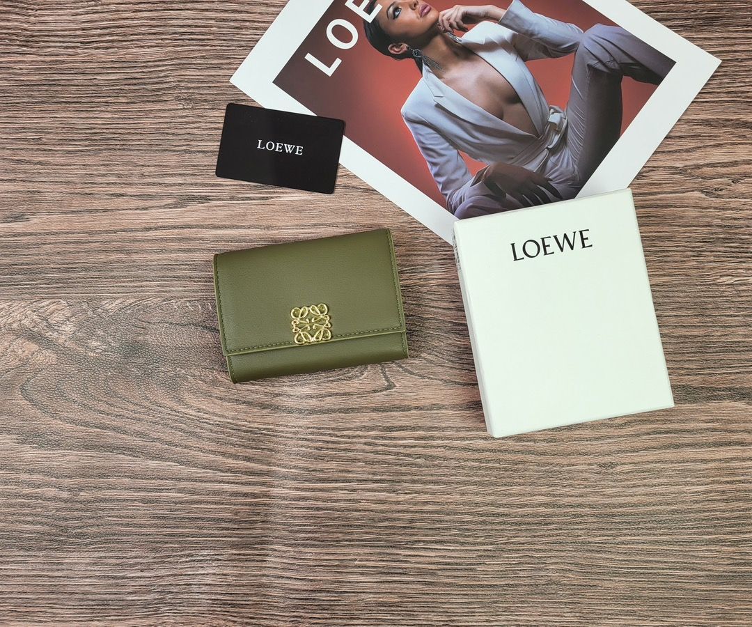 LOEWE ロエベ 財布 三つ折り財布 ブラウン 新品 未使用