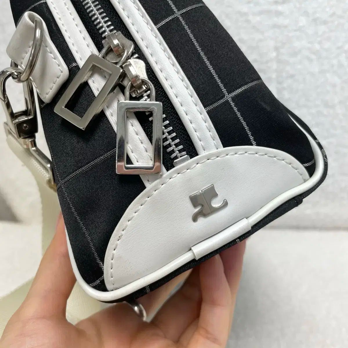 ショルダーバッグ
