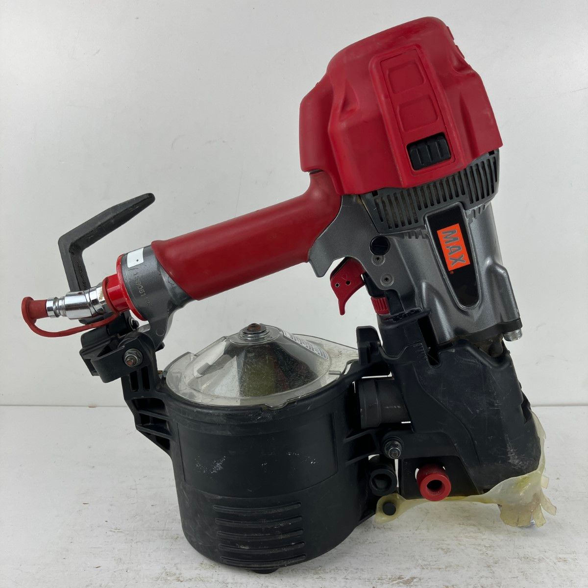 高圧 エア釘打ち機