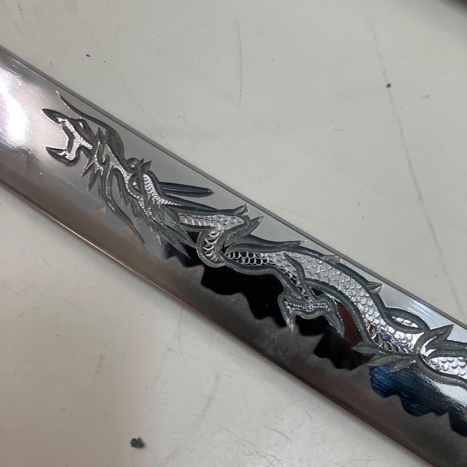 鏡面銀竜太刀 模造刀 模擬刀 日本刀 居合刀 刀装具 太刀 軍刀 武具