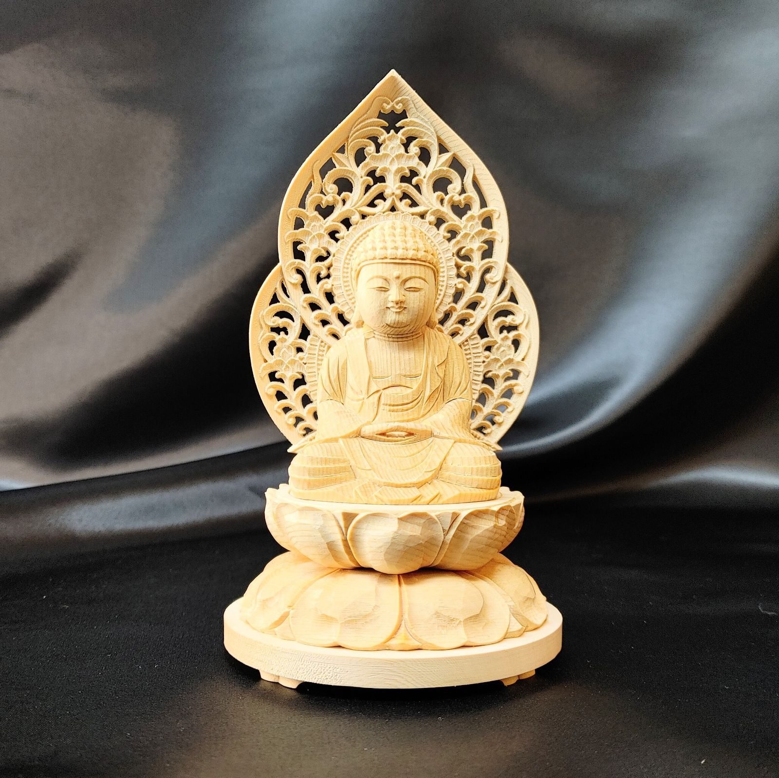 ほほえみ仏像】 座釈迦 【仏像】【木製】【桧製】【癒し】【smiling