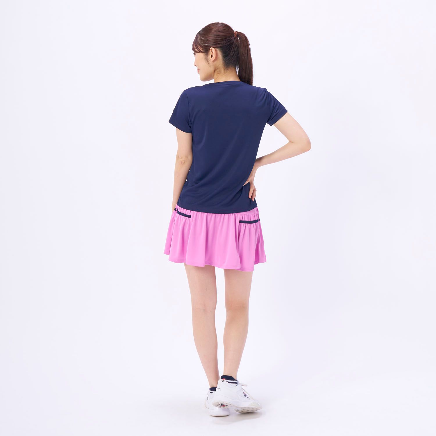 ピンク