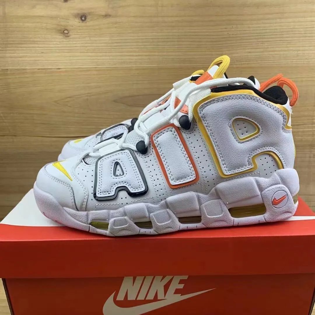 新品未使用ナイキ Nike Air More Uptempo rayguns スニーカー