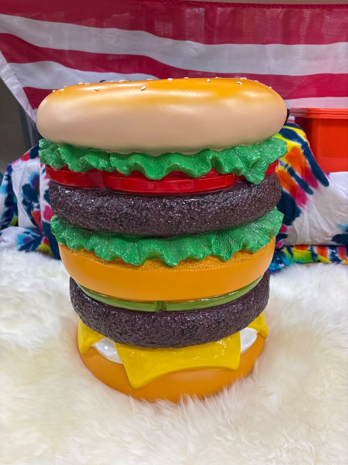 ハンバーガー 椅子