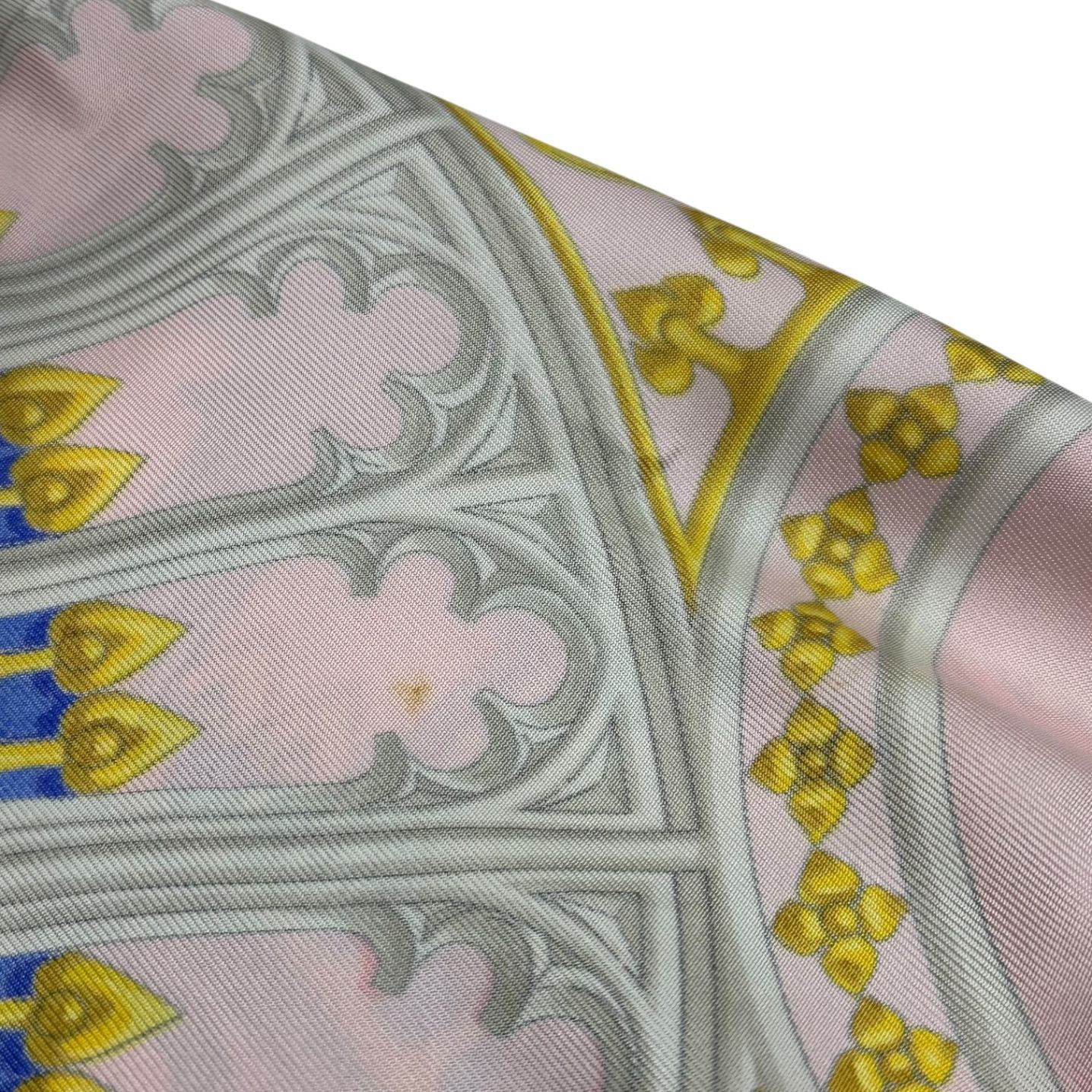 HERMES(エルメス) Carres 90 ”PAR MEFSIRE ANTOINE DE PLVVINEL HERMES(エルメス) Carres 90 ”PAR MEFSIRE ANTOINE DE PLVVINEL