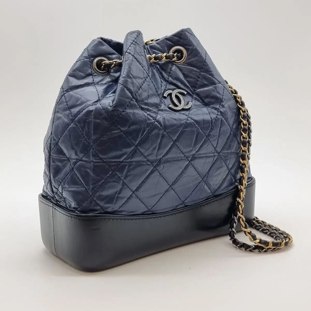 CHANEL ネイビー キルティング リュック CHANEL ネイビー キルティング リュック