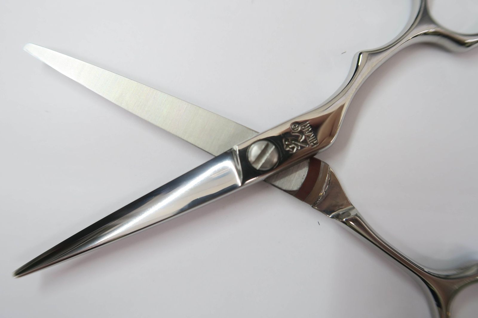 Bランク【光シザー HIKARI ヒカリ】 GENJI 522 シザー 美容師