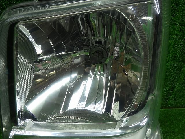 ジャンク品　エブリー　エブリィ　DA17V　ヘッドライト　右　右側　LE14C6327　ハロゲン　レべ付　35120-64P01　291293