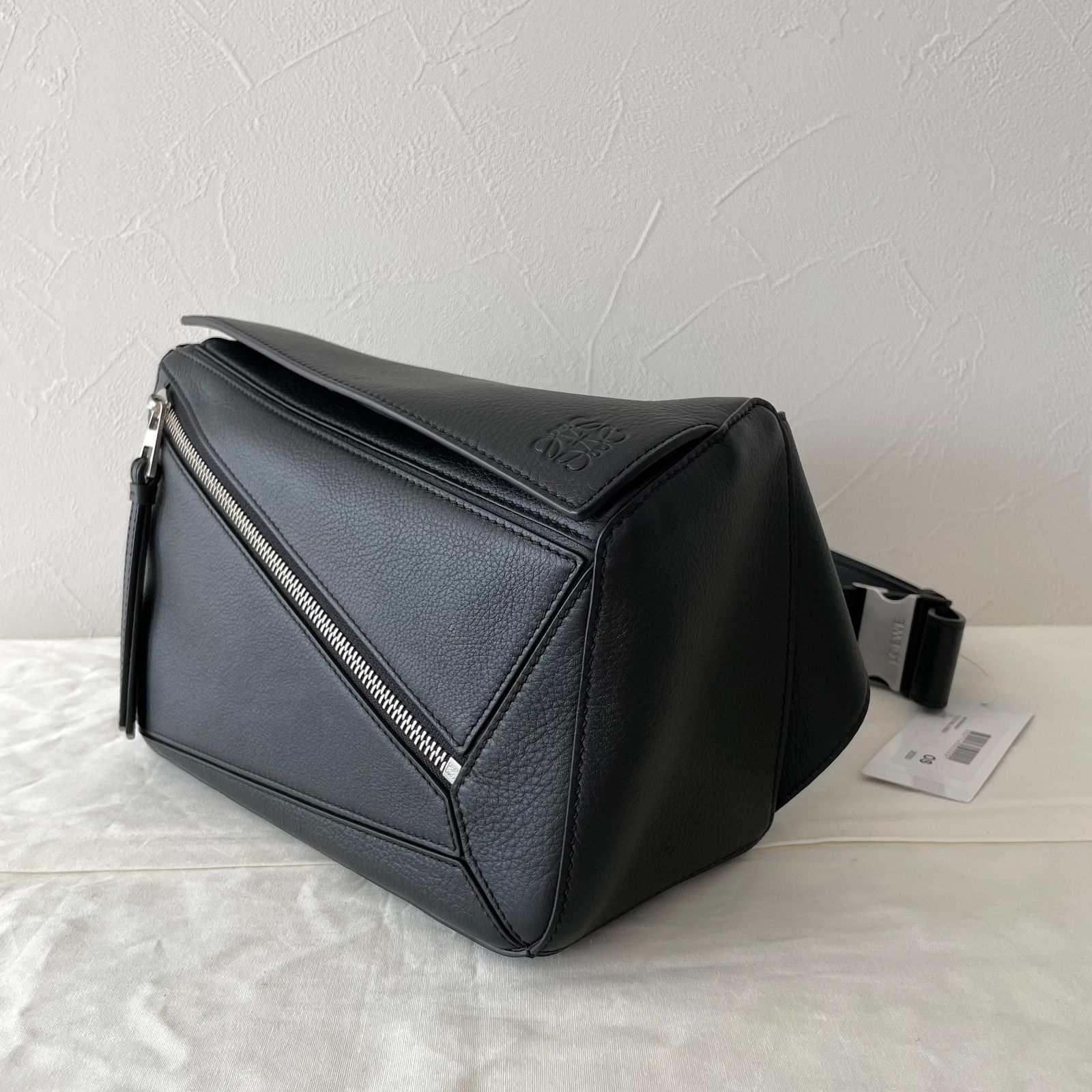 新品/正規】LOEWE（ロエベ）Small Puzzle bumbag - メルカリ