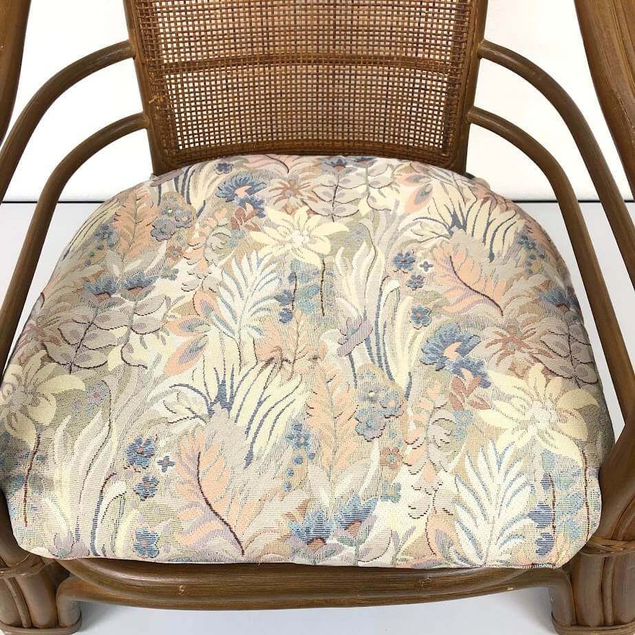 アームチェア 椅子 ① ラタン 籐 インテリア 昭和レトロ 当時物 花柄 アームチェア 椅子 ① ラタン 籐 インテリア 昭和レトロ 当時物 花柄