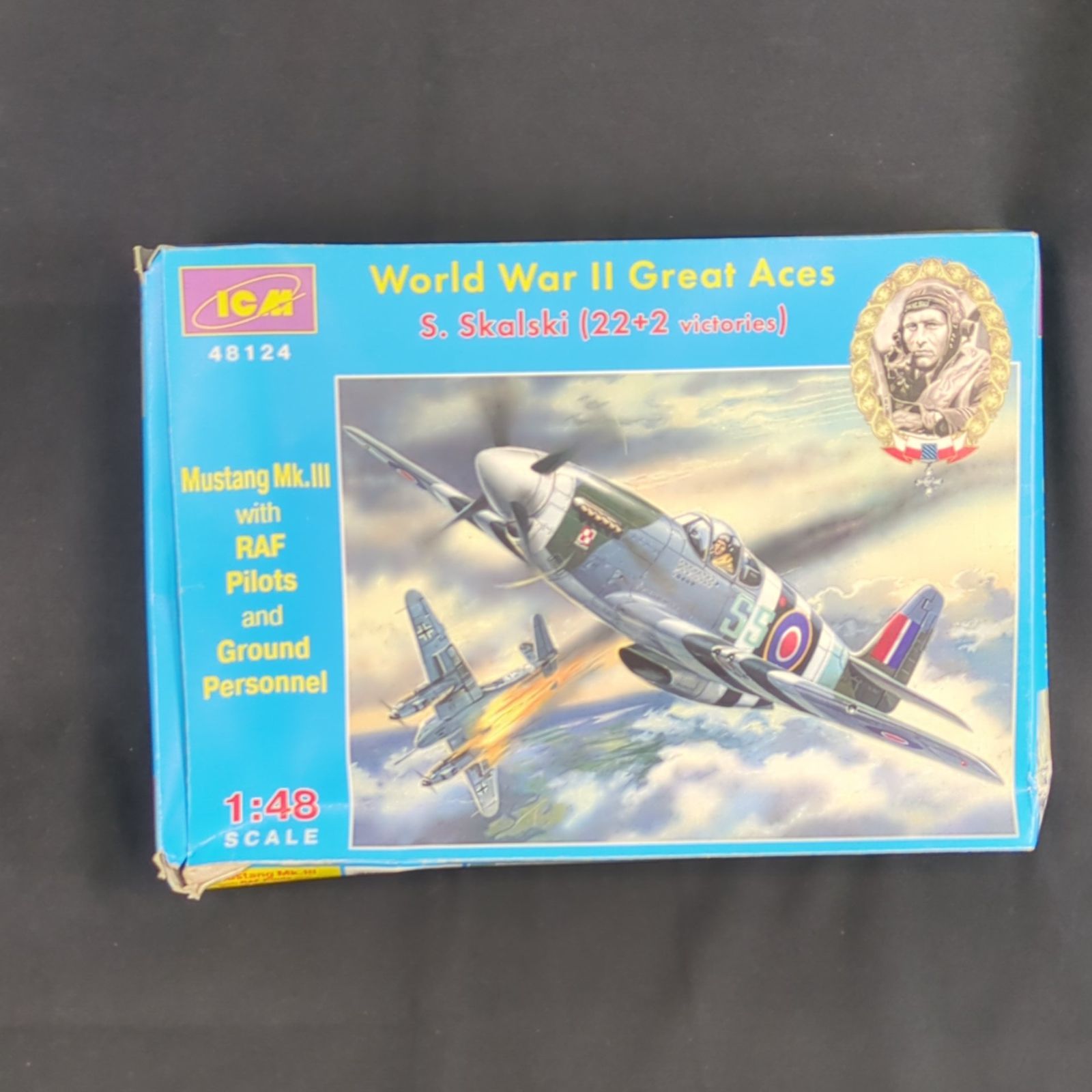 輸入キット 残僅少 ICM 48124 1|48 S.Skalski 22 2 victories マスタングMk.IIIとイギリス空軍のパイロットおよび地上要員 グレートエース - S.スカルスキ