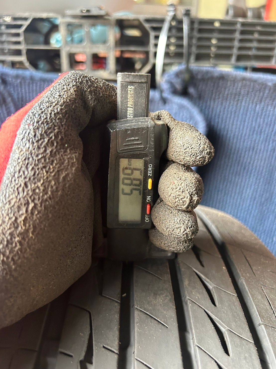 使った感じのする 造 溝7～7.5分山 BRIDGESTONE REGNO GR-X2 2本 225 55R16 ASP3231