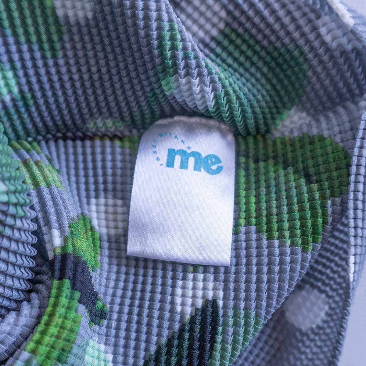 ☆極美品・希少・レア柄☆ me by  issey miyake カットソー M ☆極美品・希少・レア柄☆ me by issey miyake カットソー M