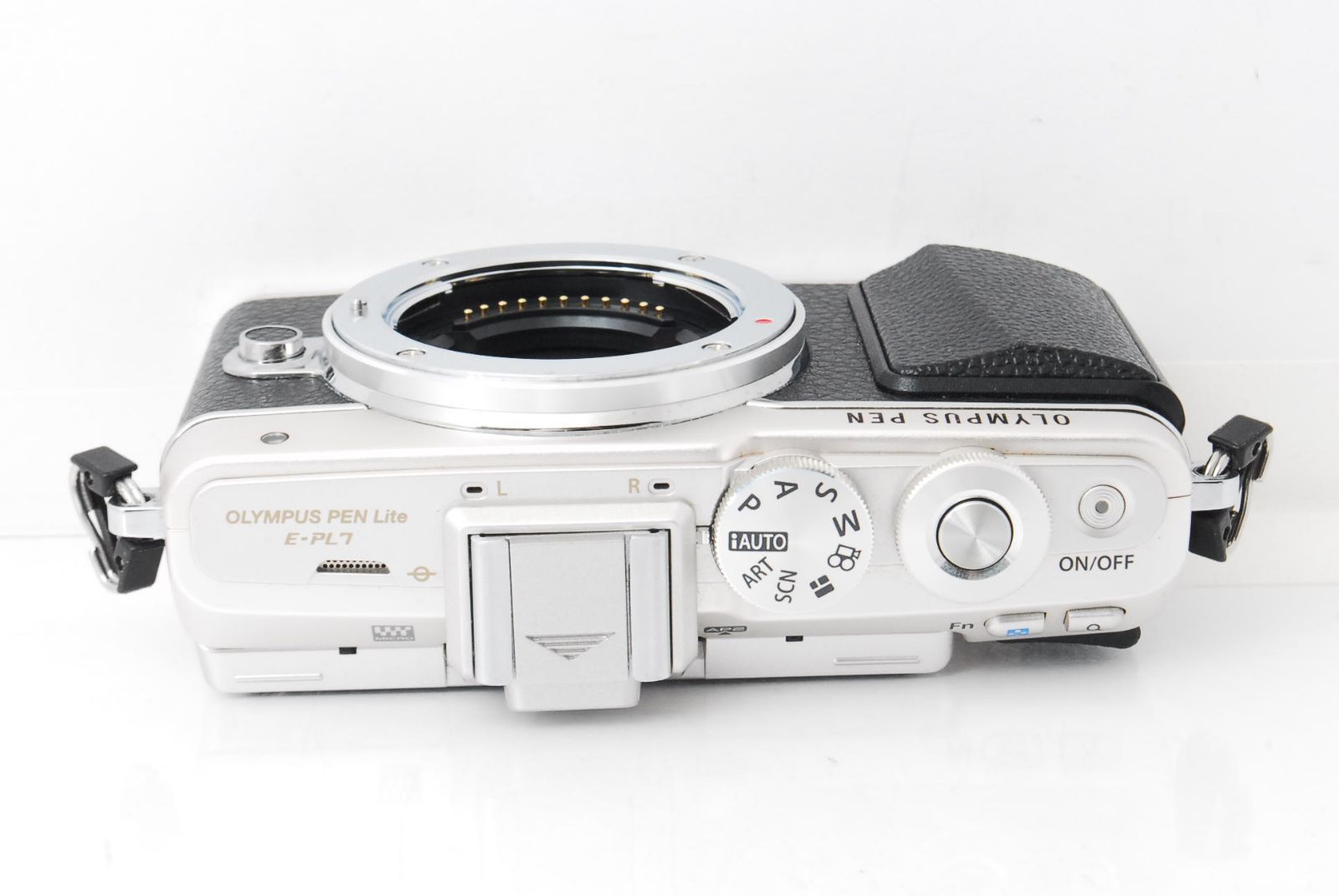 ❤️極美品✨自撮り＋Wi-Fi♪ショット数10916回☆オリンパス PEN E-PL7