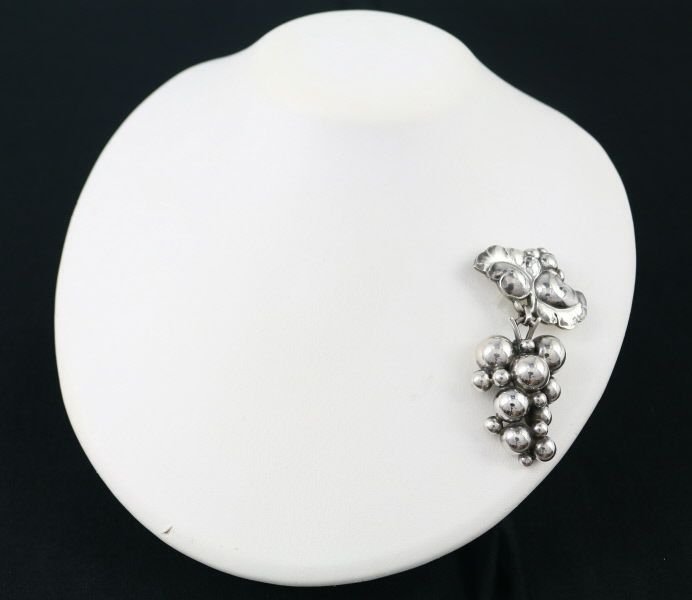 ジョージジェンセン ムーンライトグレープ ブローチ 925 217A 楽天市場】ジョージジェンセン Georg Jensen ブローチ ムーン
