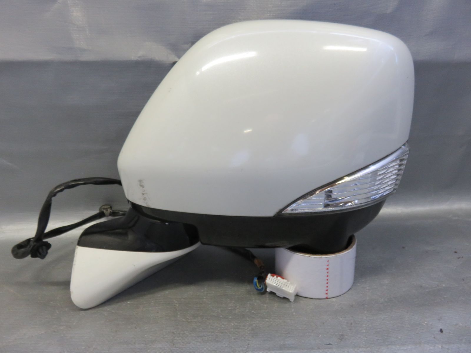 日産エルグランド 左ドアミラージャンク品 ☆STD5883/動作OK 日産 