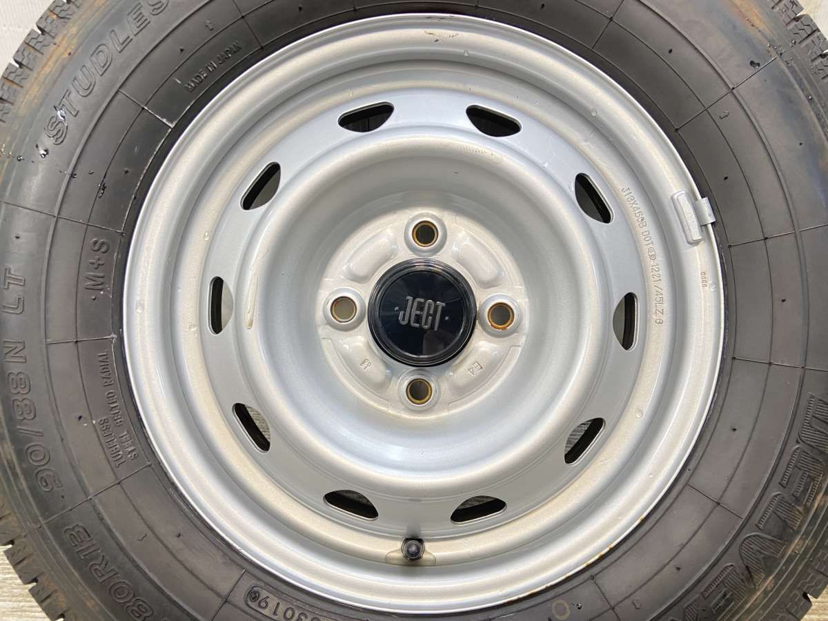 タイヤ スタッドレスタイヤ