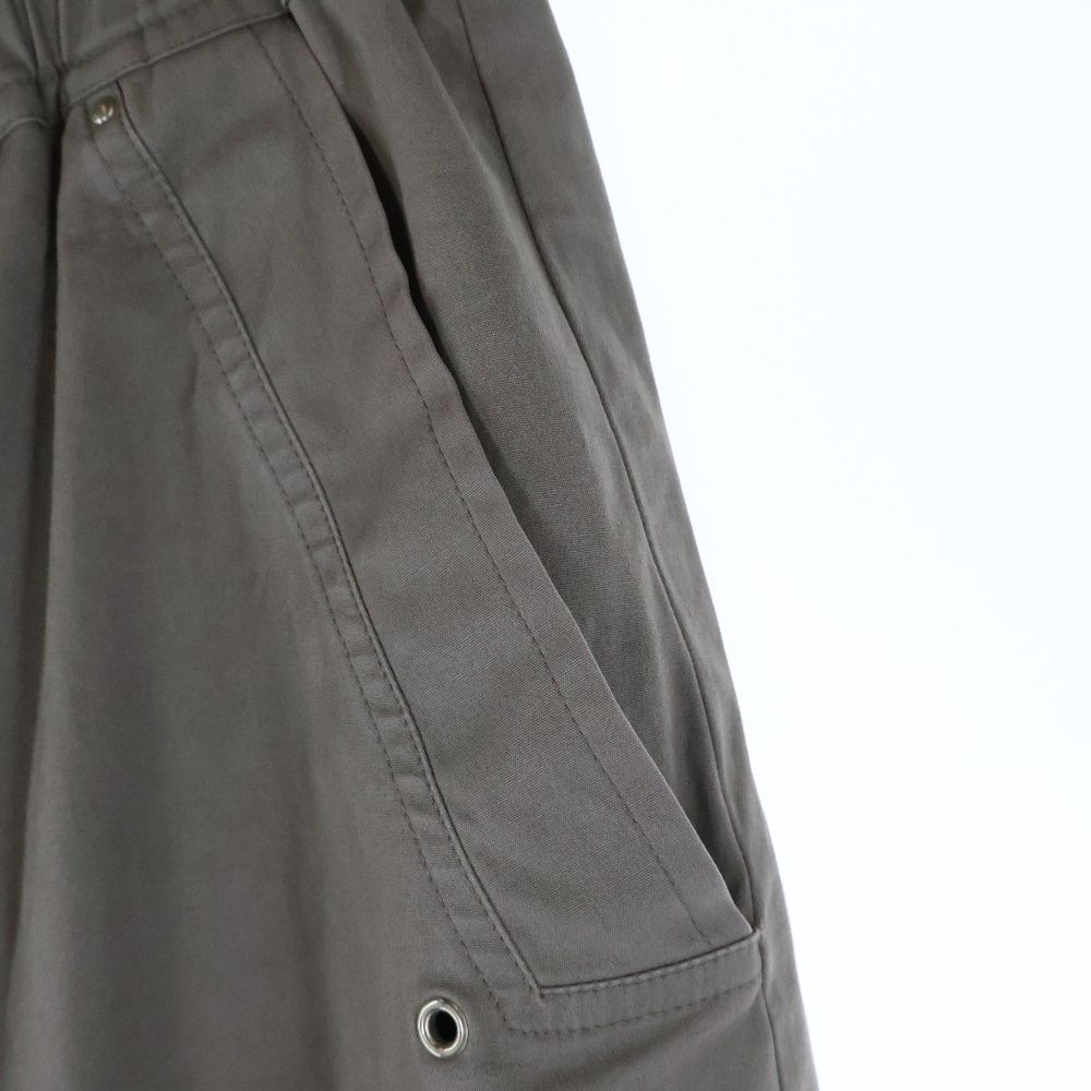 クロップパンツ