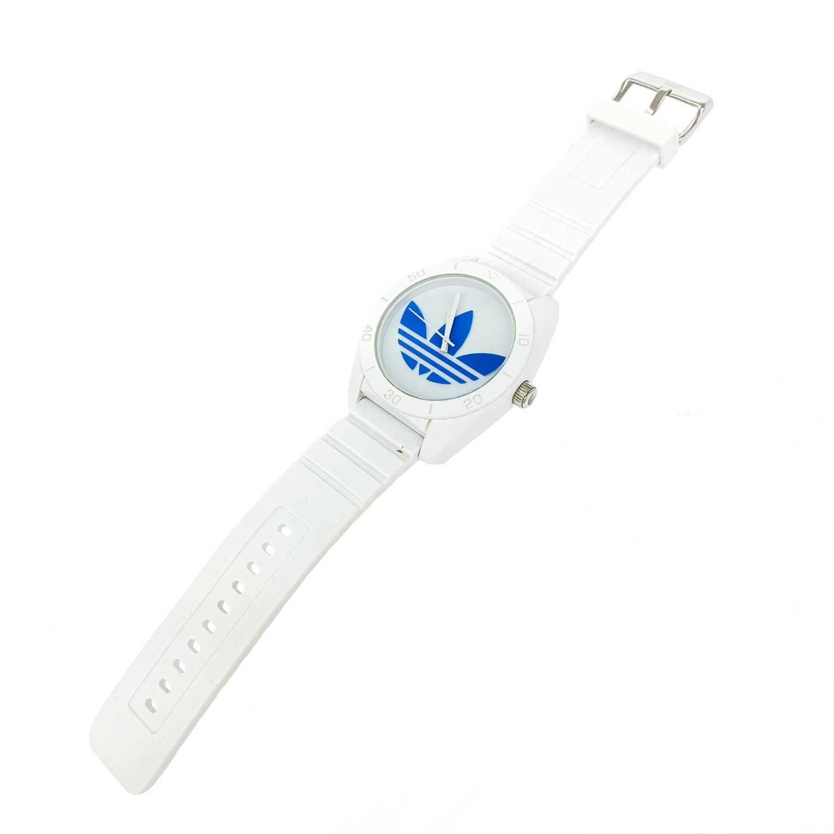 美品　電池交換済み adidas ADH-2824 サンティアゴ ホワイト 美品 電池交換済み adidas ADH-2824 サンティアゴ ホワイト