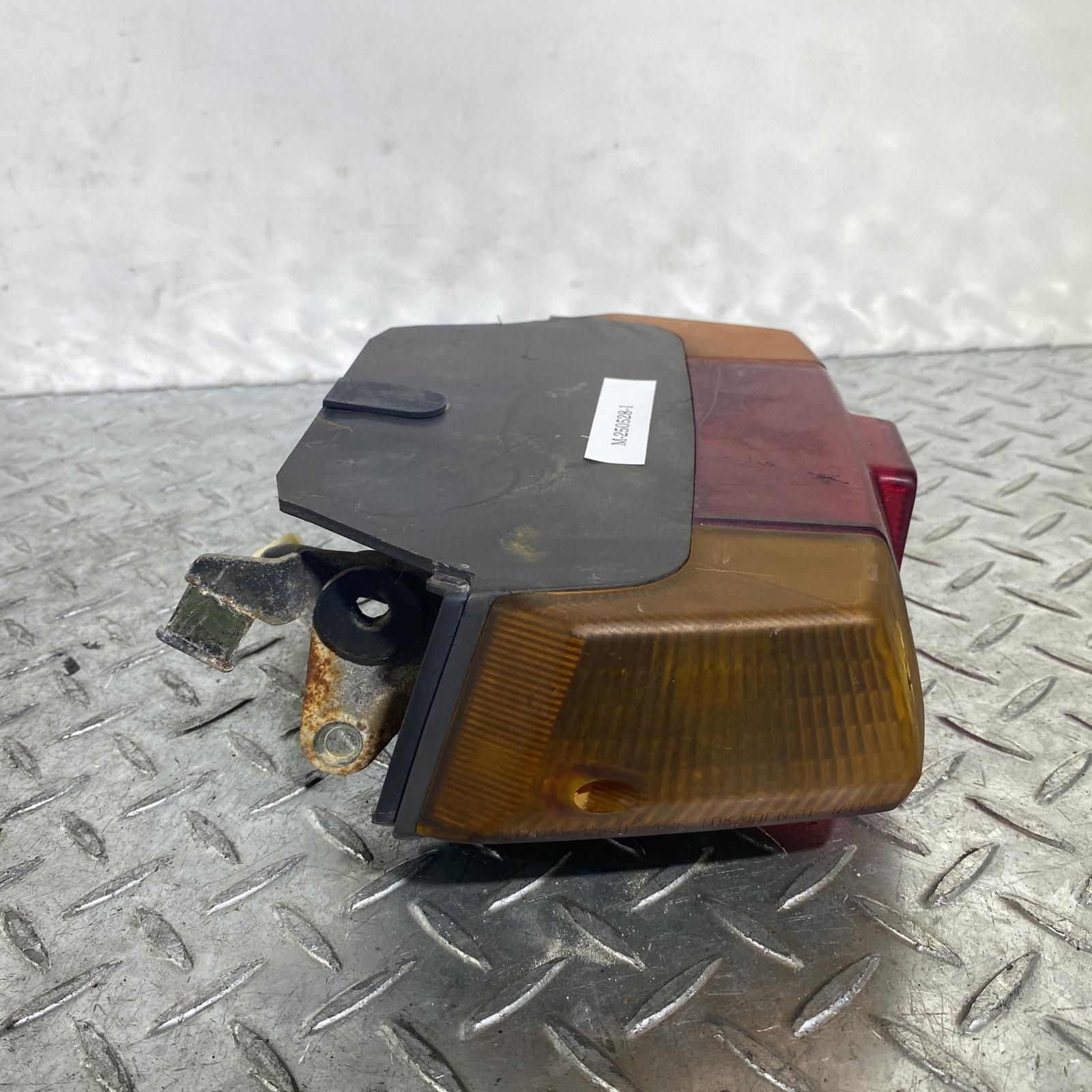 SUZUKI バーディー 50 (2サイクル) テールランプ ASSY スズキ - メルカリ