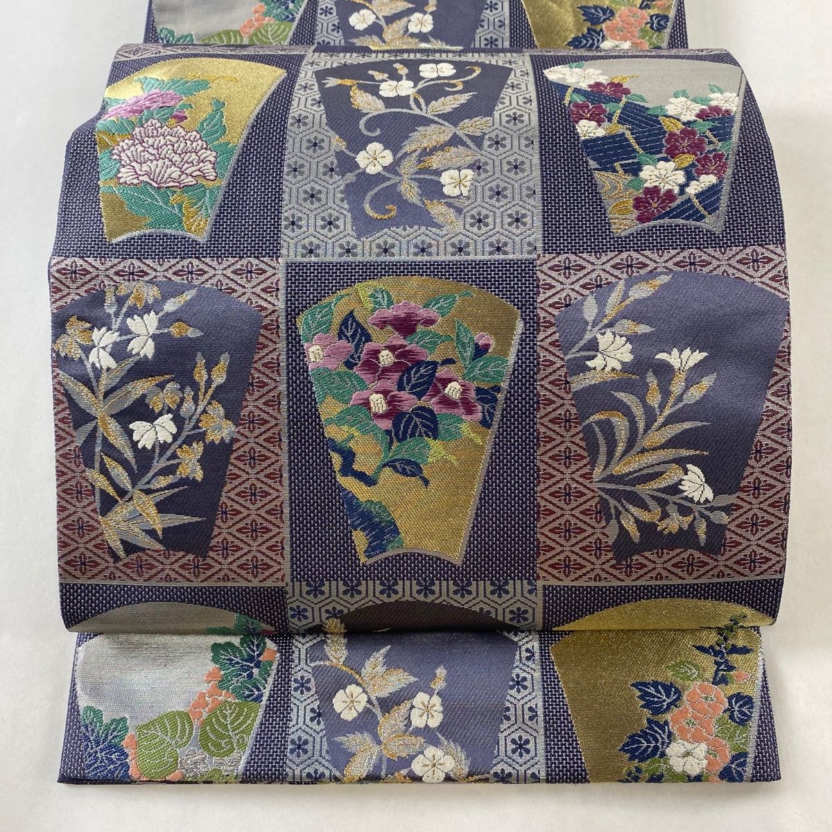 袋帯 美品 逸品 じゅらく 落款 証紙 帝王紫 枝花 市松 金糸 箔 灰紫 六 
