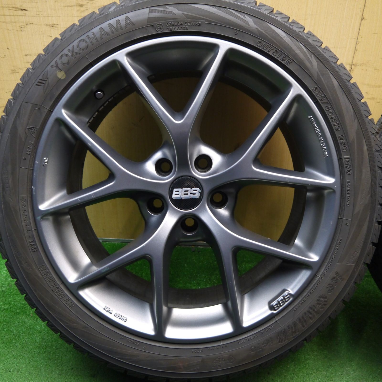 バリ溝！22年！9分☆BBS SR014 235/45R18 スタッドレス ヨコハマ 