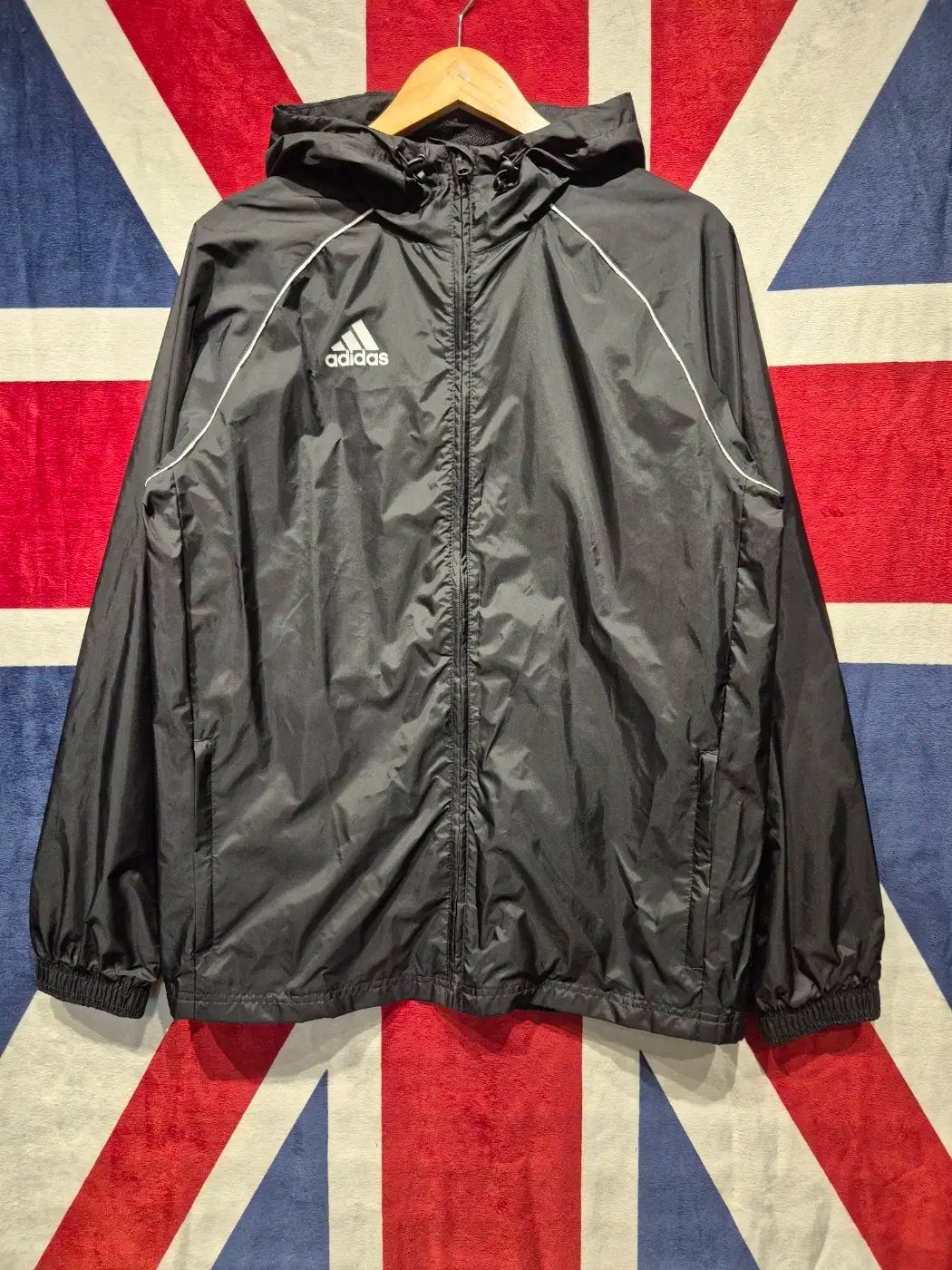 【雷市場（ポンジャン）商品韓国直送】 L adidas(アディダス) ウインドブレーカー ジャケット 黒