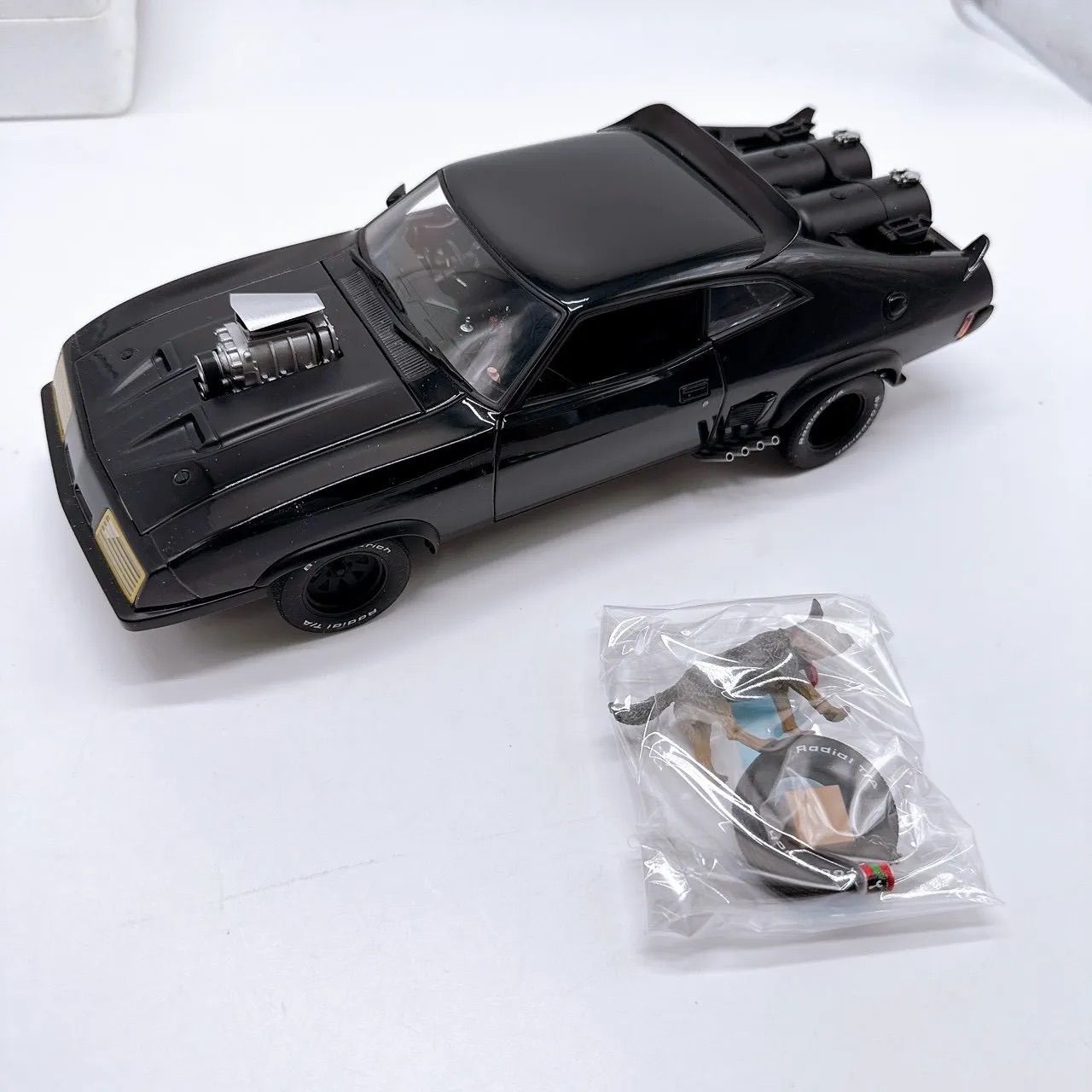 インターセプター ミニカー