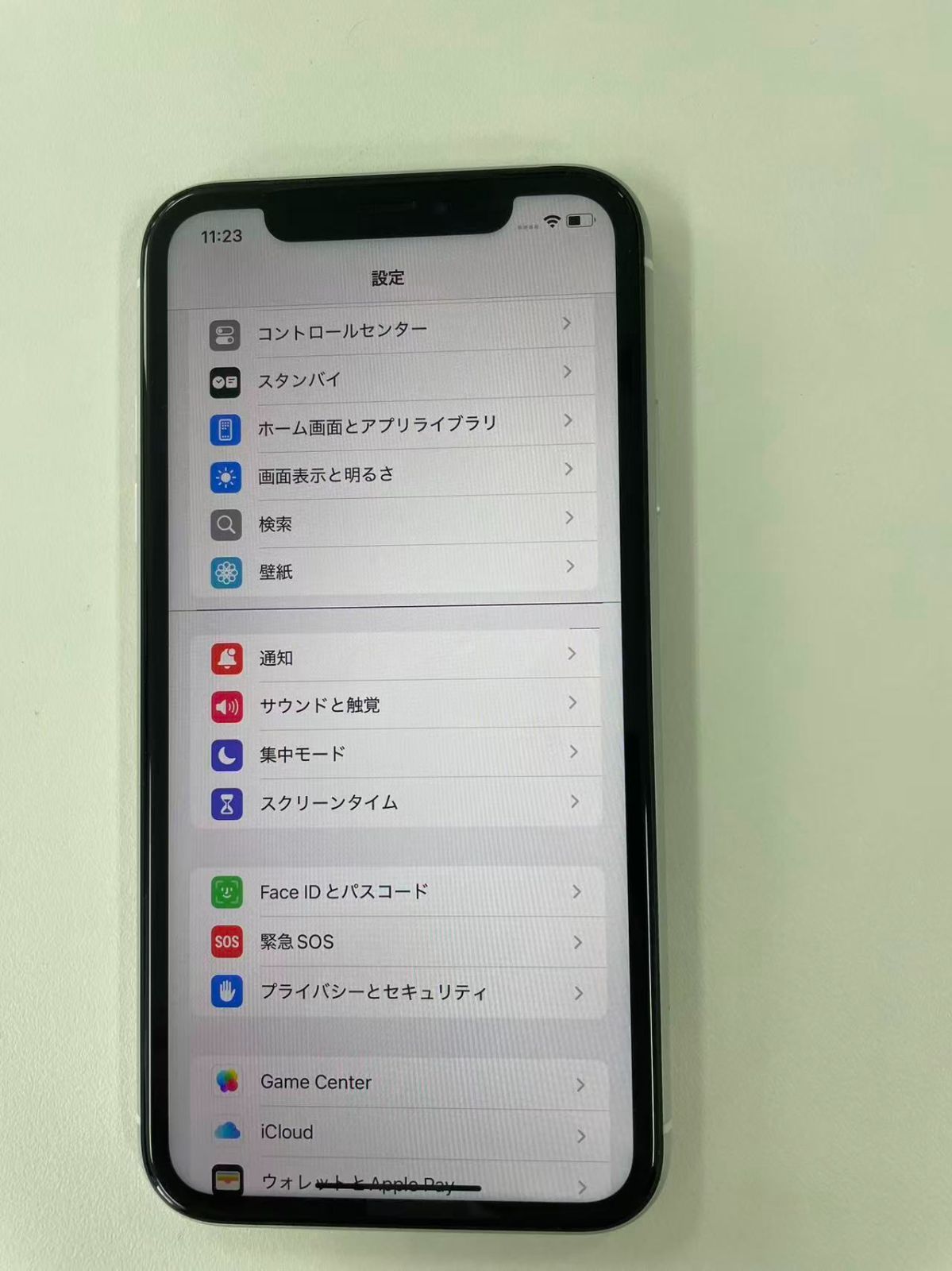 液晶訳ありiPhone XR128GB ホワイト SIMフリー XR SIMフリー iPhone SIM スマホ メルカリ