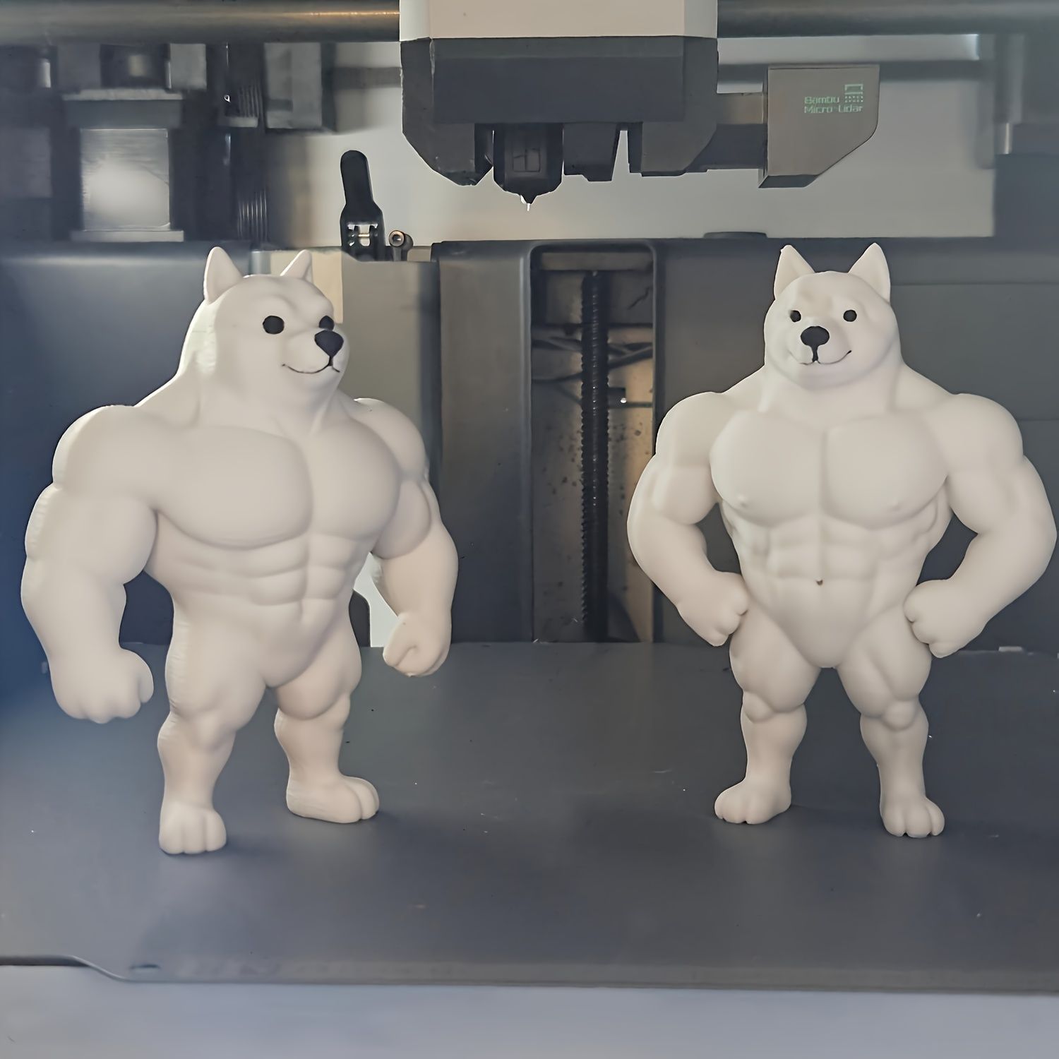 筋肉質な犬のフィギュア フィギュア 動物 マッスルドッグ おもしろい 置物 8.5cm 小さい