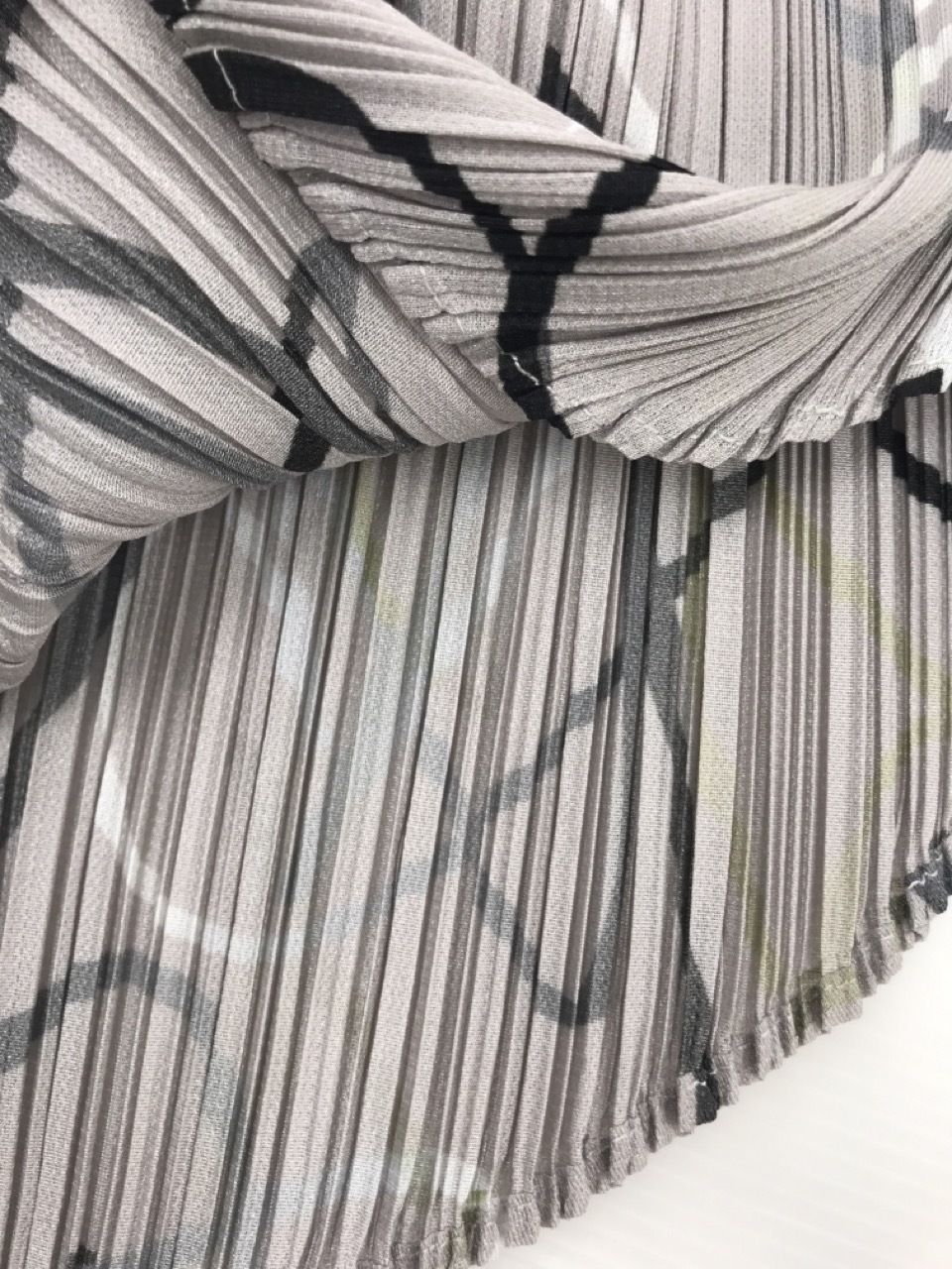 PLEATS PLEASE ワンピース PP03-JH664-41 SIZE 3 - メルカリ