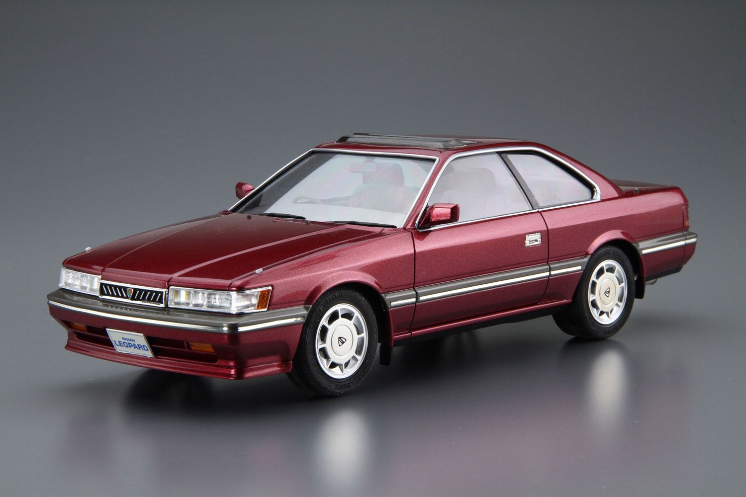 アオシマ プラモデル 1/24 ザ・モデルカー No.61 ニッサン UF31