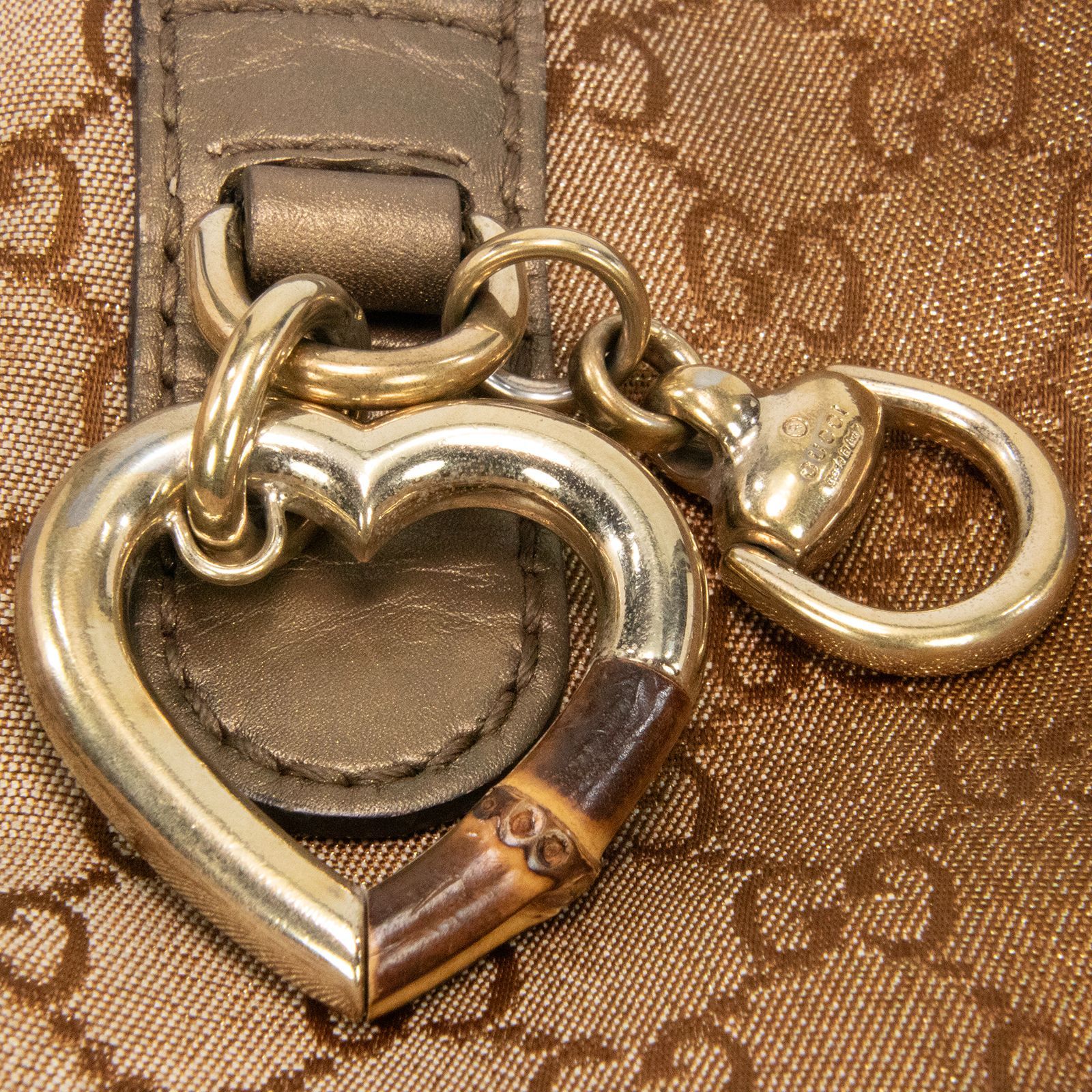 レディース GUCCI GG キャンバス レザー バンブー ハートチャーム