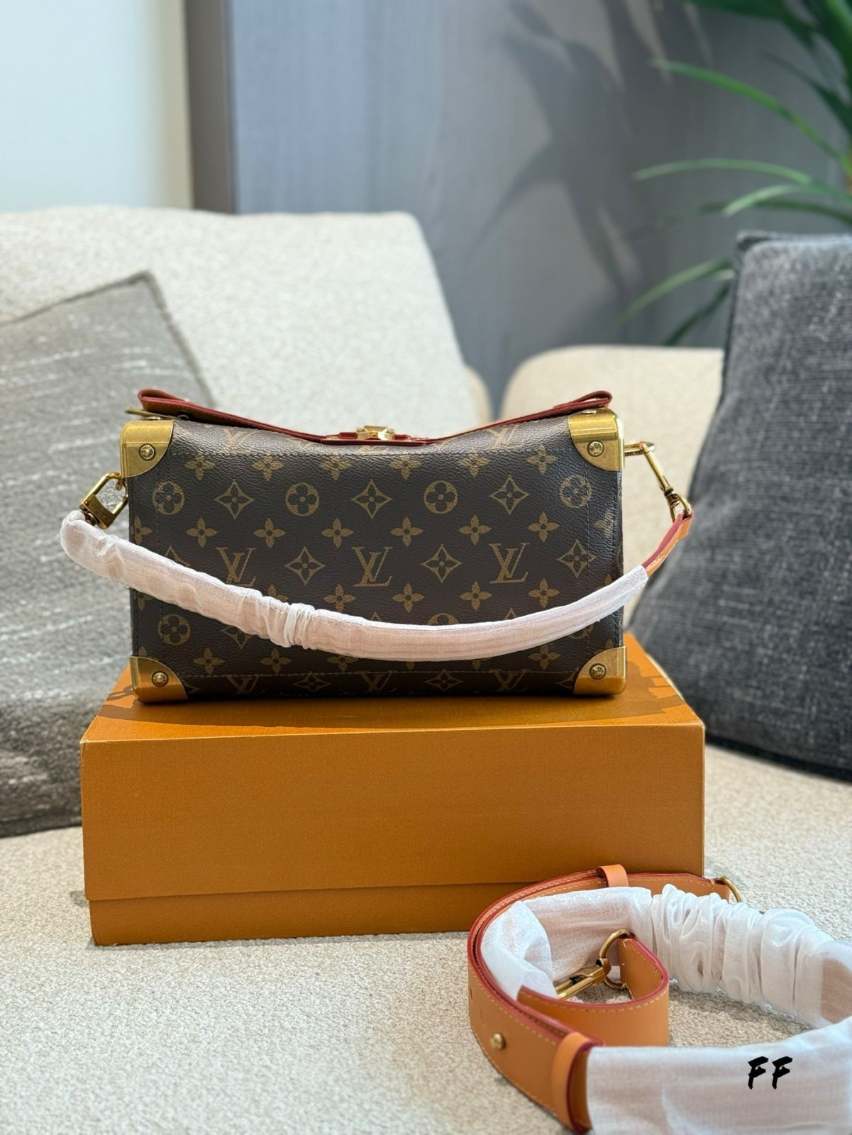 LOUIS VUITTON ソウルトランク ブラックレザー 29cm メンズボックスバッグ |
