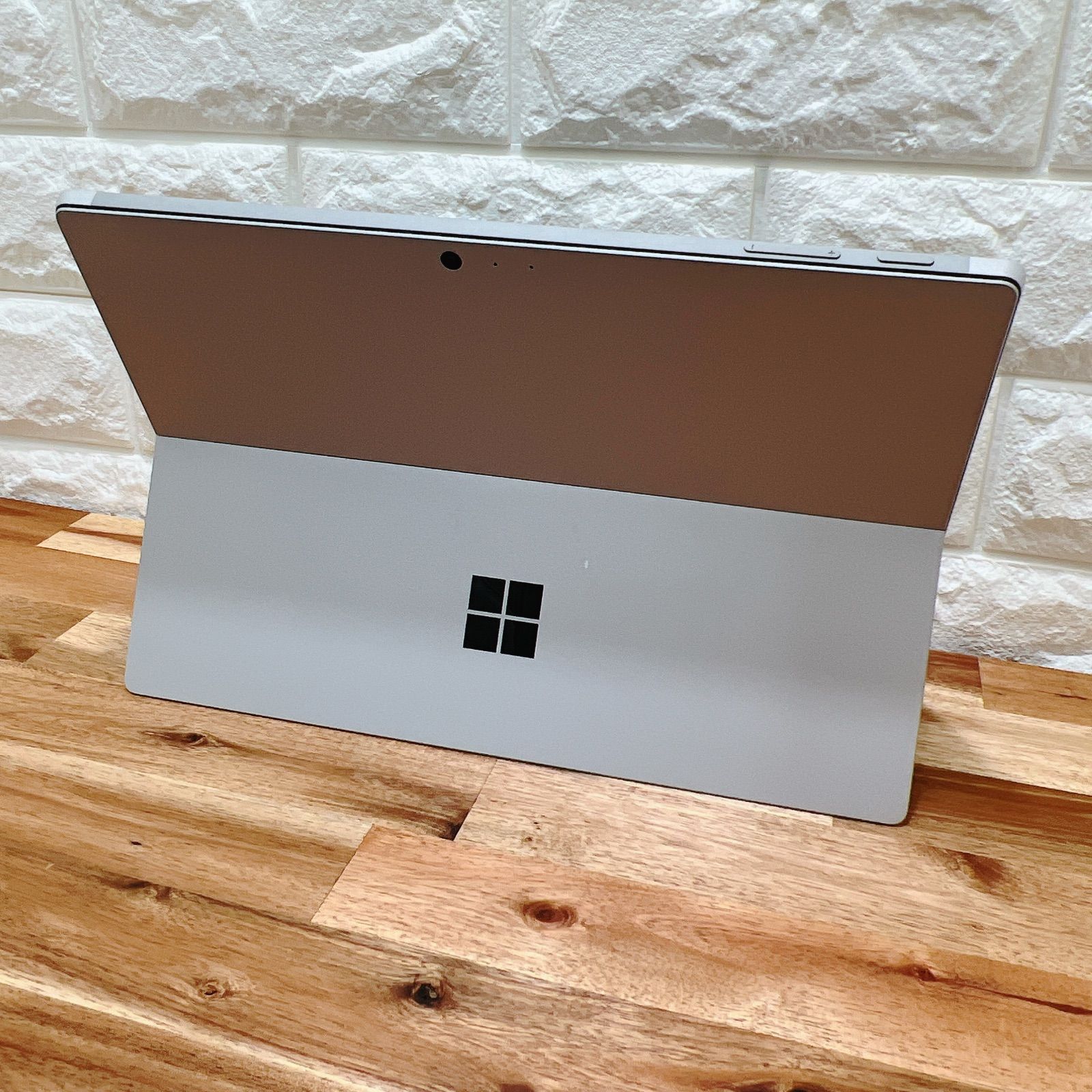 美品】surface pro 5☘爆速SSD搭載☘Core m3第7世代☘ - メルカリ