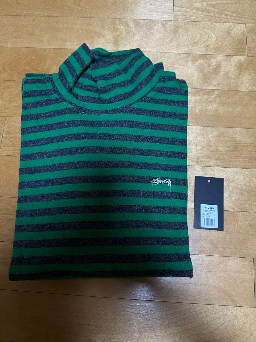 【雷市場（ポンジャン）商品韓国直送】 STUSSY(ステューシー) ストライプ タートルネック L