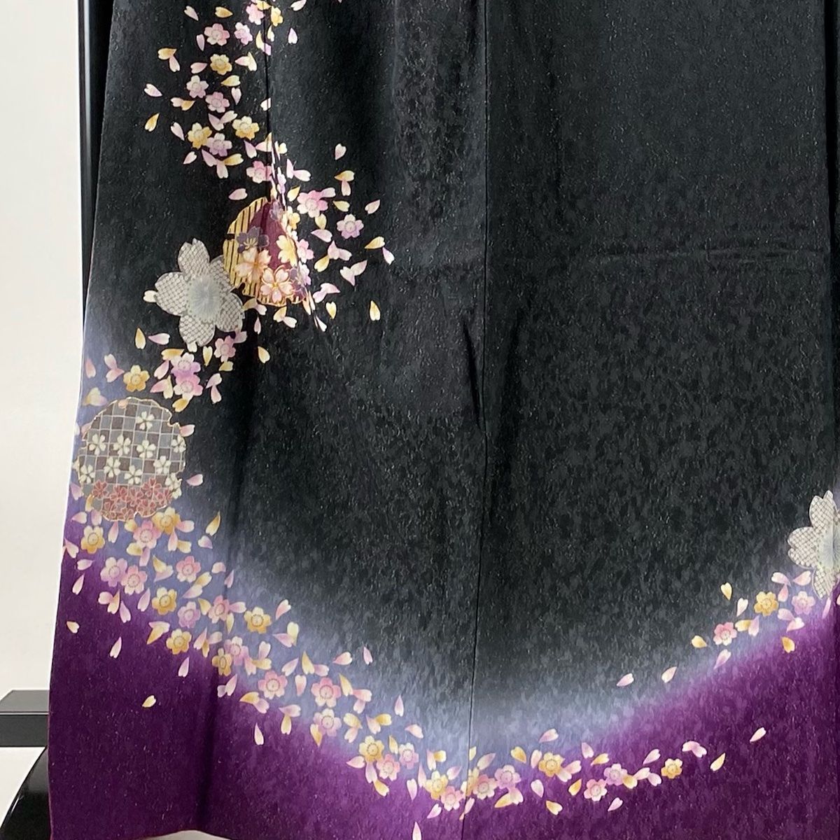 振袖 身丈167.5cm 裄丈69.5cm L 袷 雪輪 桜 箔 銀通し 墨色 正絹